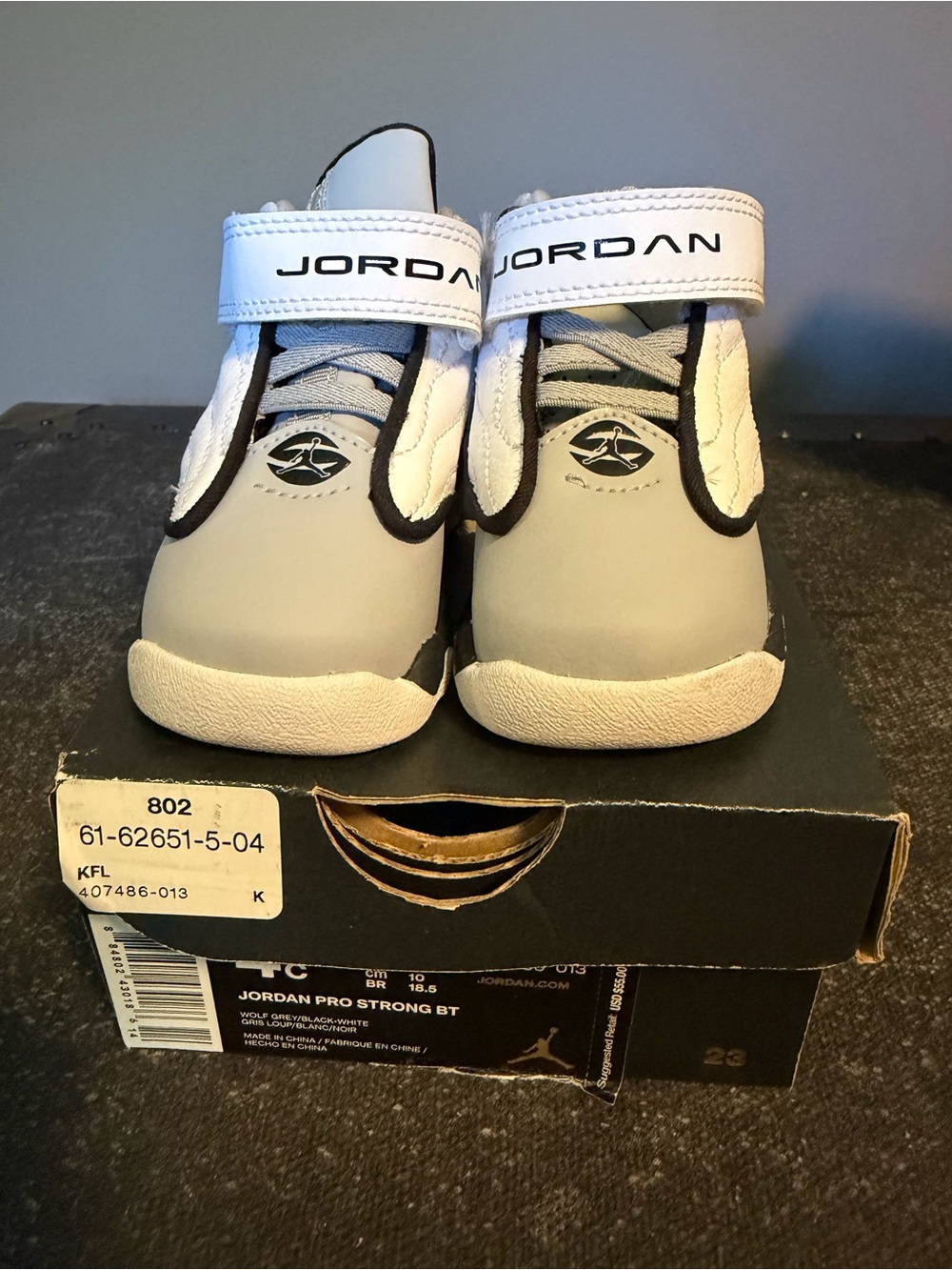 Jordan Toddler Gray and White Strap Sneakers